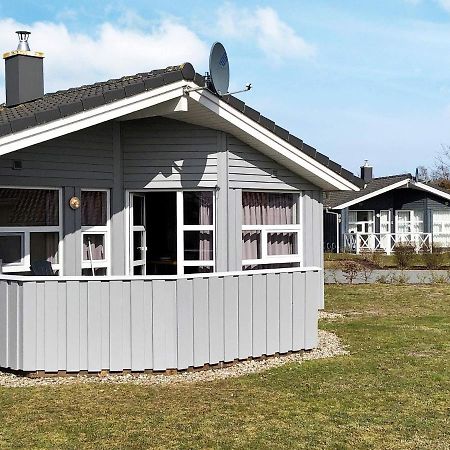 Three-Bedroom Holiday home in Grömitz 19 Buitenkant foto